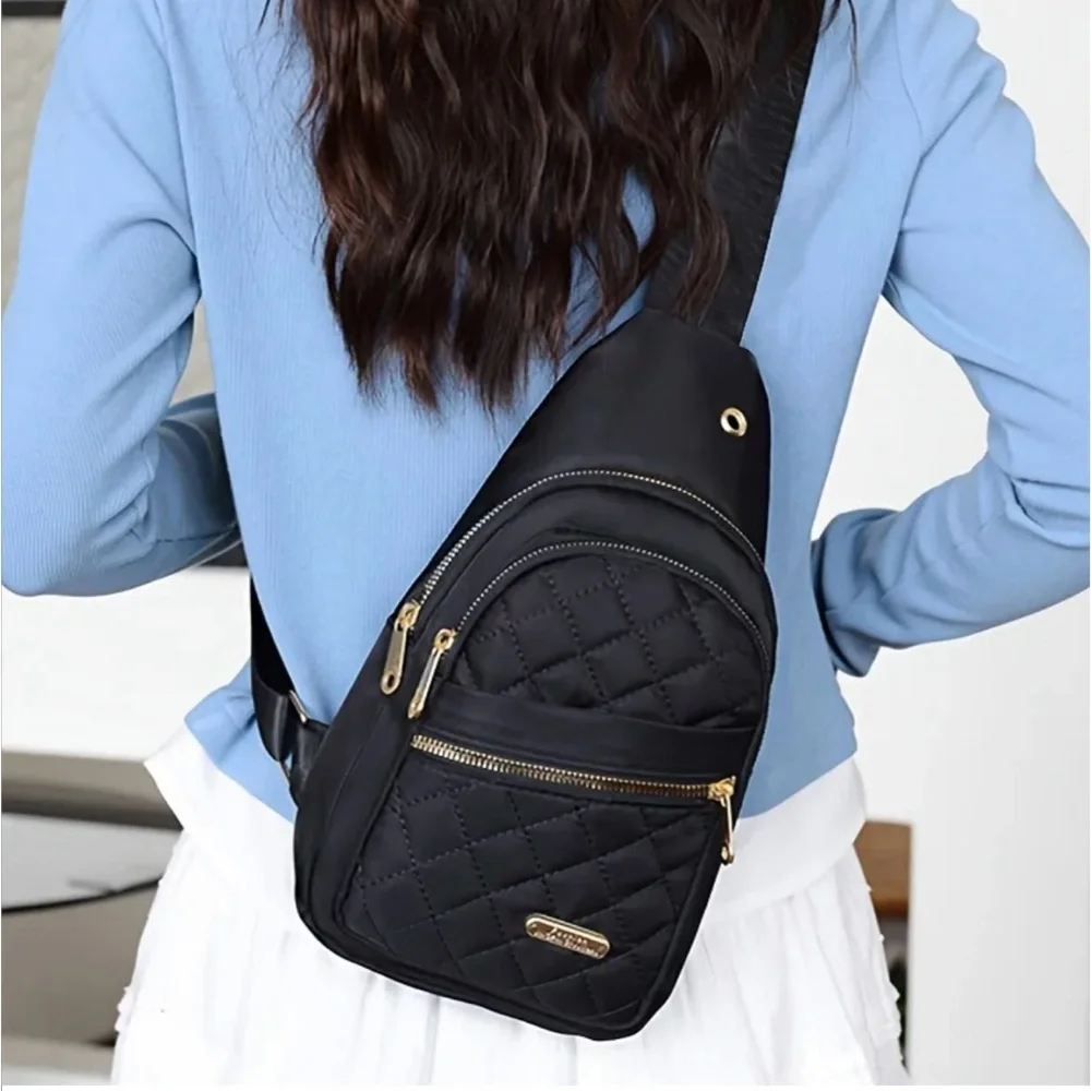NWOT Elegant Beige Quilted Sling Bag - Picture 12 of 13
